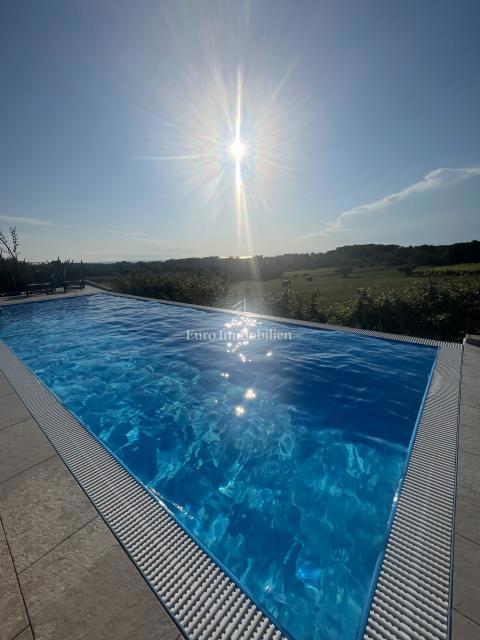 House For sale - ISTARSKA NOVIGRAD