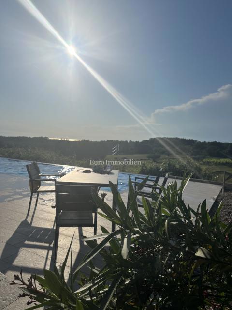 House For sale - ISTARSKA NOVIGRAD