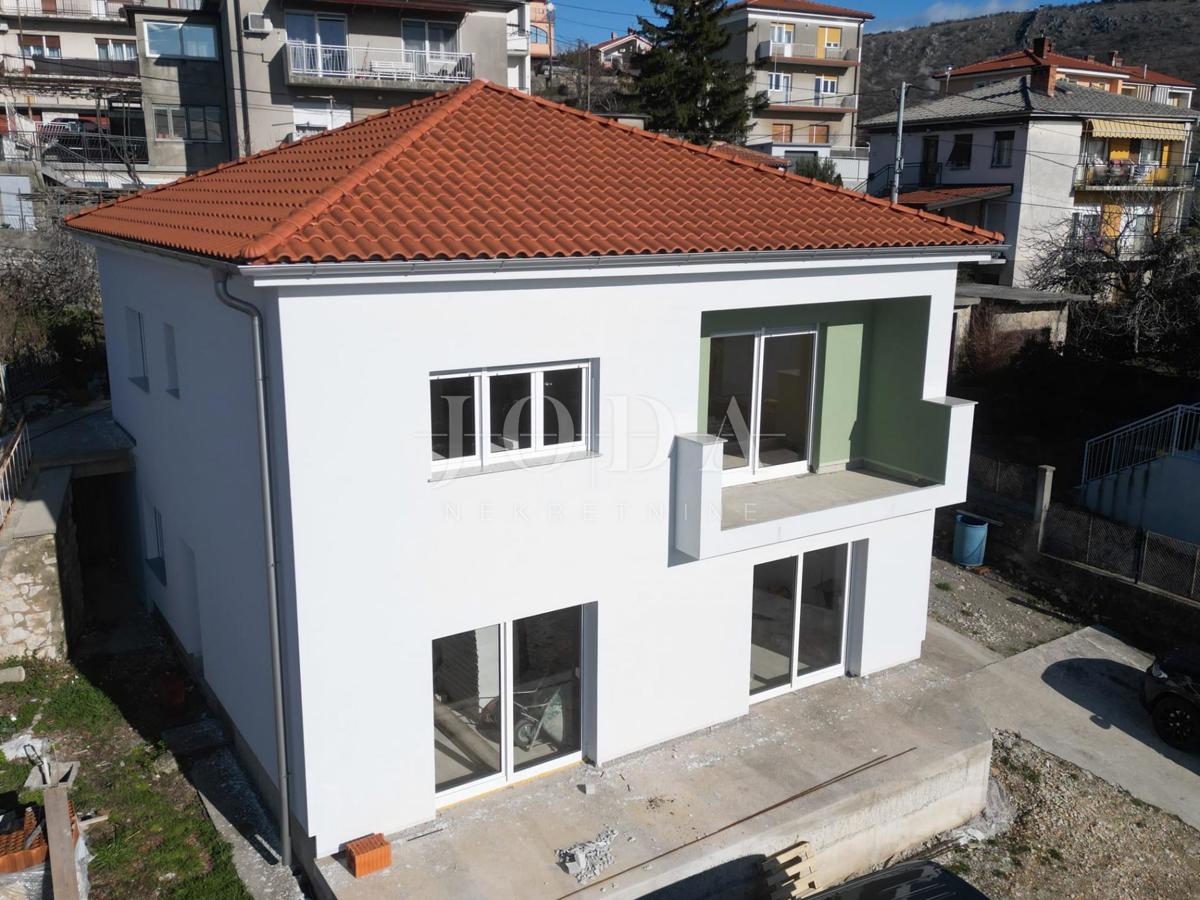 Hiša Na predaj - PRIMORSKO-GORANSKA RIJEKA
