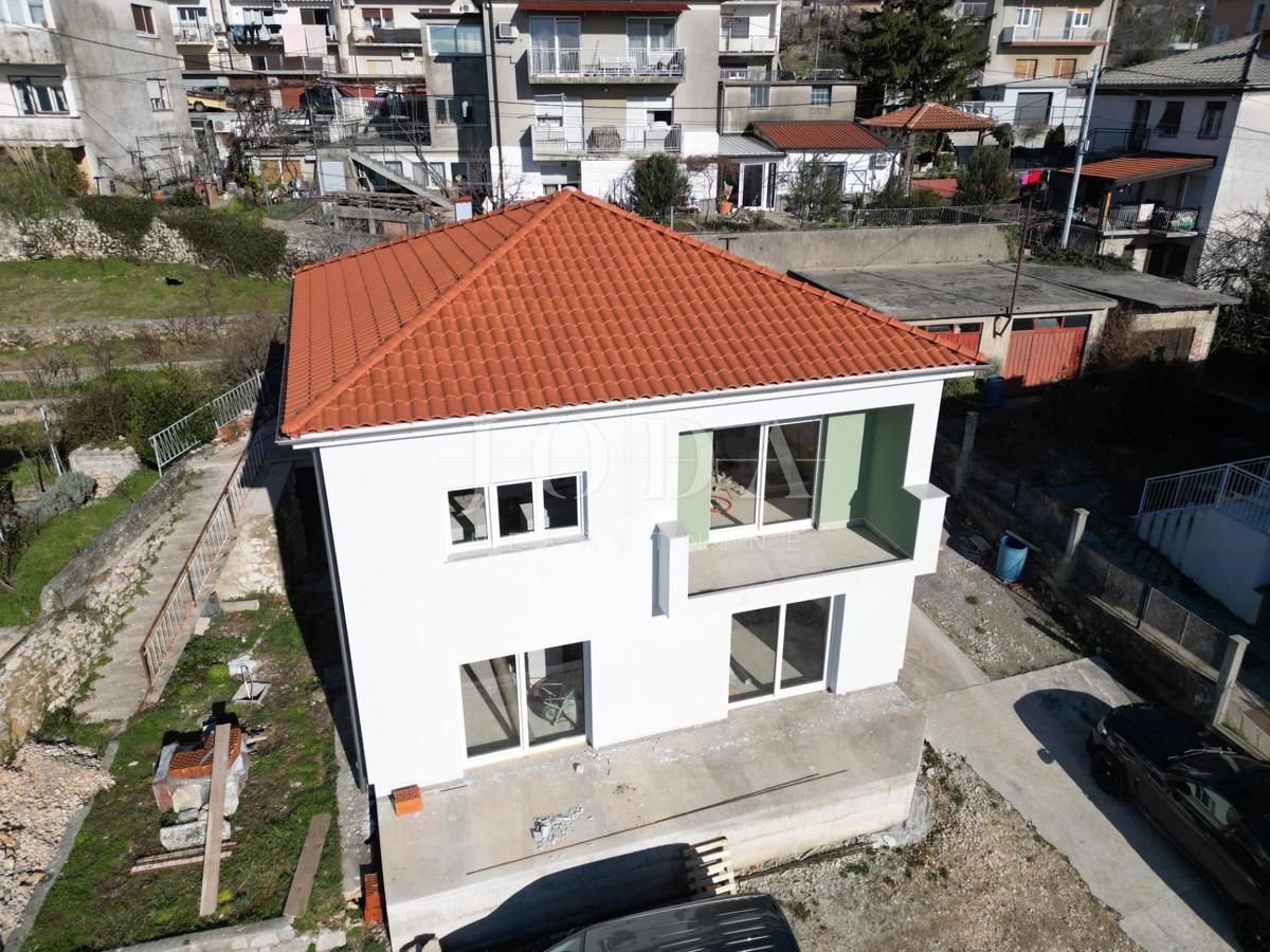 Hiša Na predaj - PRIMORSKO-GORANSKA RIJEKA