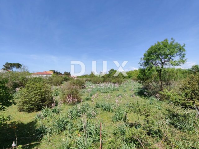 Działka na sprzedaż 1089 m² – Poličnik