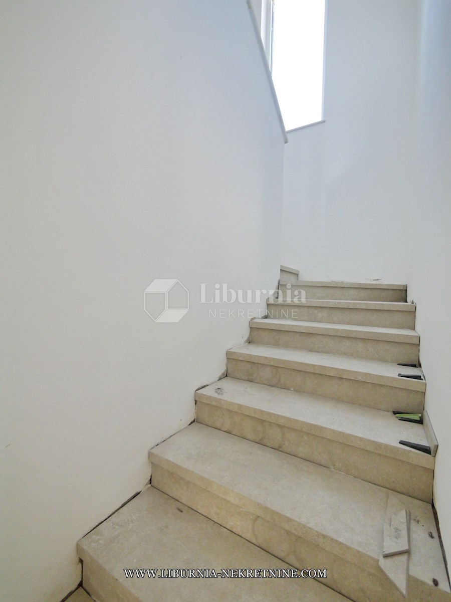 Casa In vendita - PRIMORSKO-GORANSKA KRK