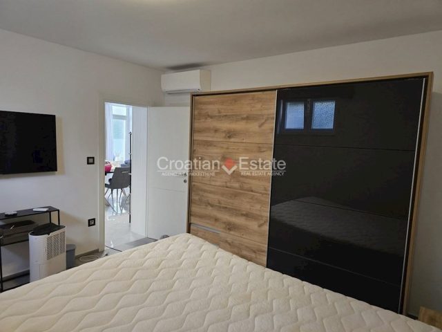 Appartement À louer - Splitsko-dalmatinska Split - foto 5/8