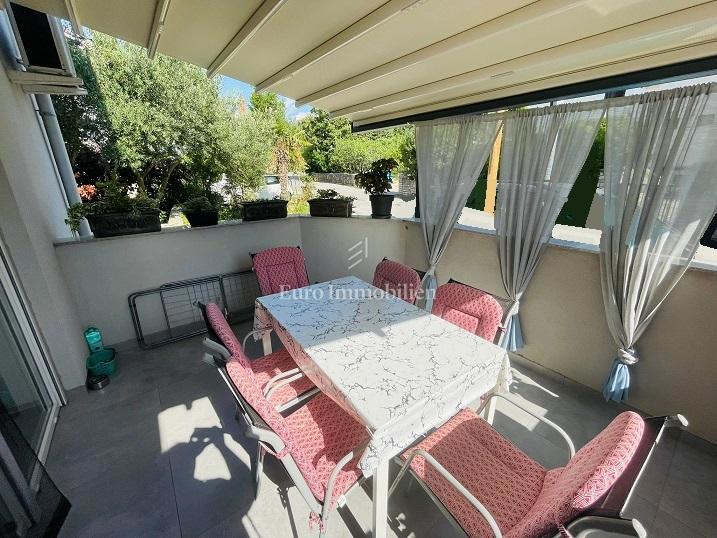Apartma Na predaj - LIČKO-SENJSKA NOVALJA