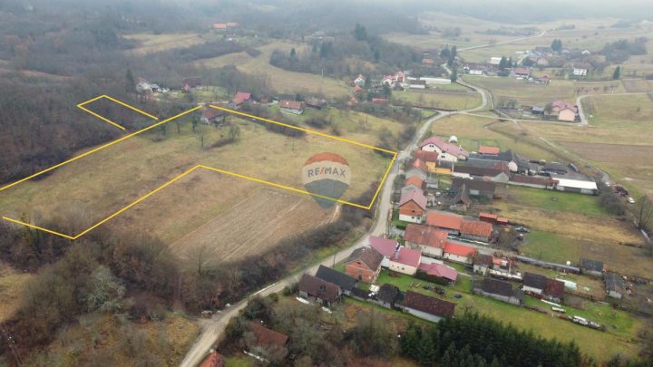 Zemljište na prodaju 11221 m² – Velika Gorica
