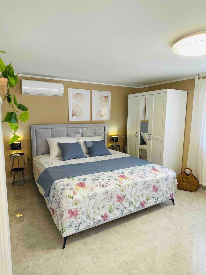 House For sale - ISTARSKA BARBAN