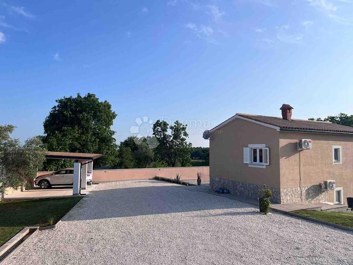 House For sale - ISTARSKA BARBAN