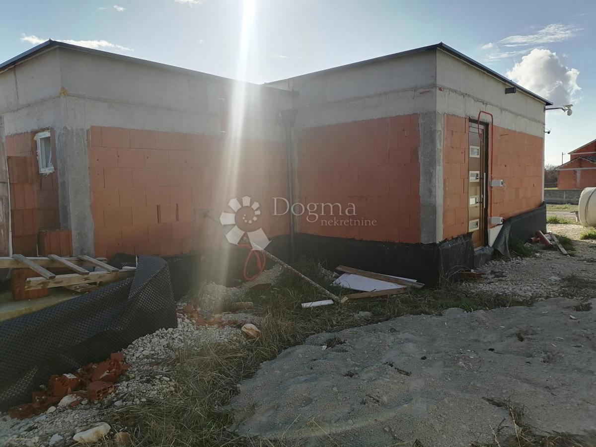 Kuća Na prodaju - ISTARSKA SVETVINČENAT