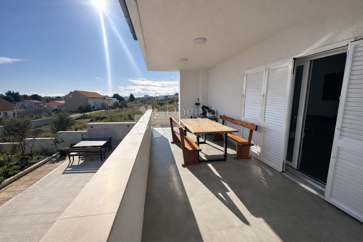House For sale - ŠIBENSKO-KNINSKA VODICE