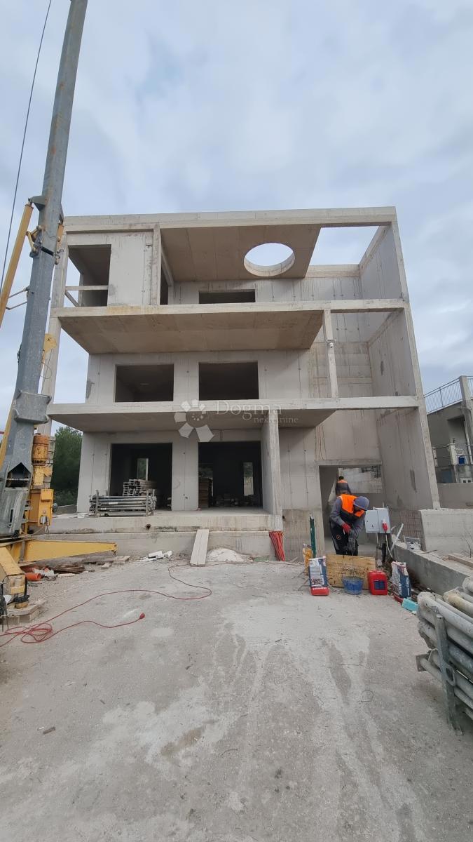 Flat For sale - ŠIBENSKO-KNINSKA PRIMOŠTEN