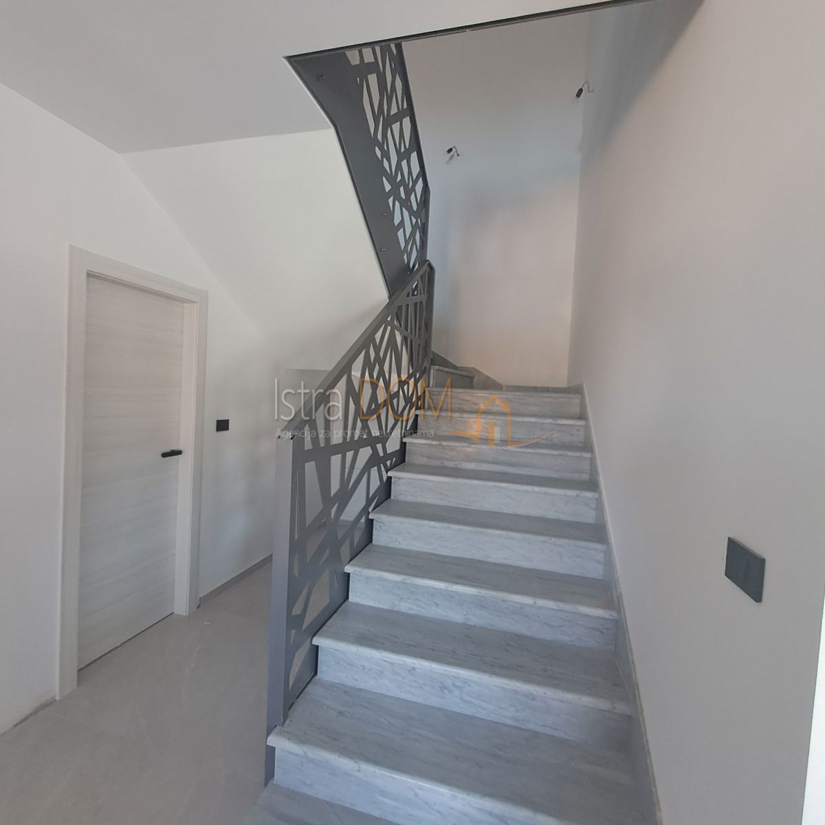House For sale - Istarska Ližnjan - foto 5/14