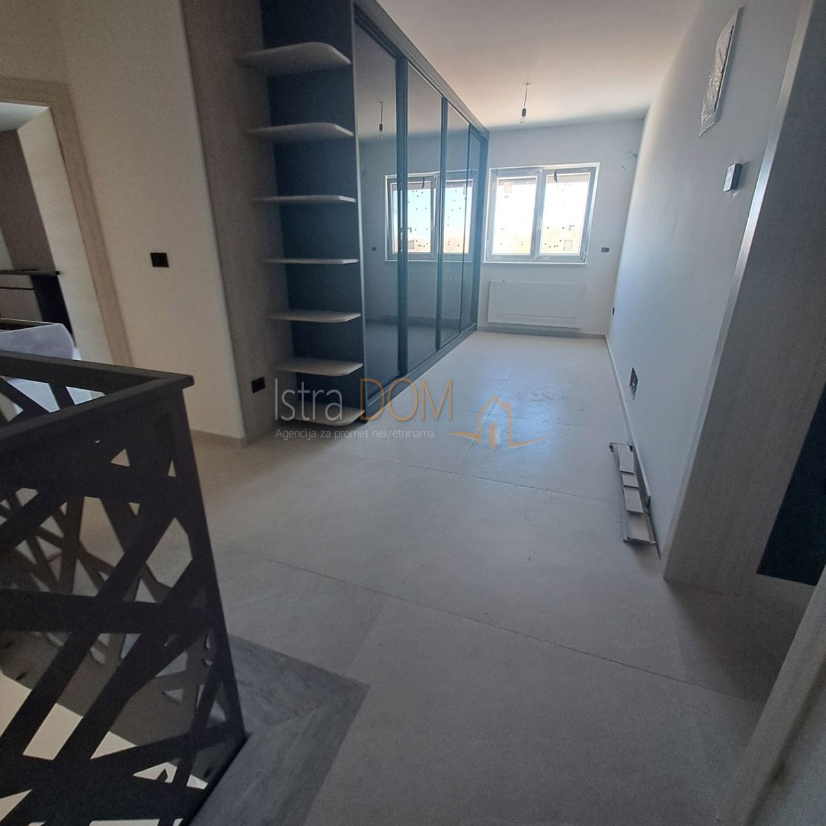 House For sale - ISTARSKA LIŽNJAN
