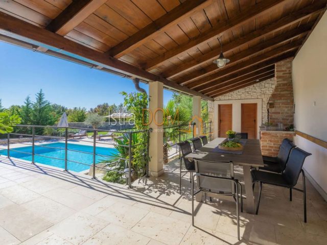 Casa in vendita 226 m² – Svetvinčenat