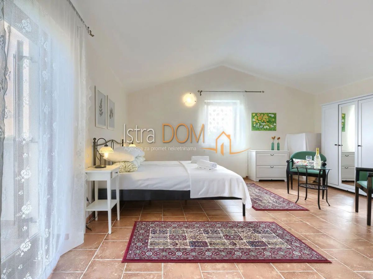 Haus Zu verkaufen - ISTARSKA SVETVINČENAT