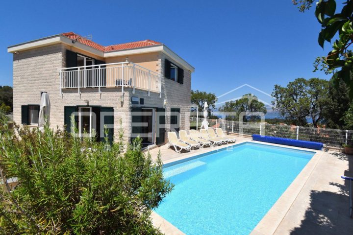 Casa in vendita 135 m² – Brač
