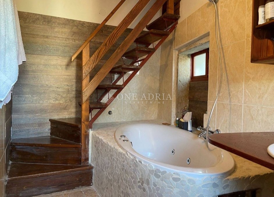 Casa In vendita - PRIMORSKO-GORANSKA KRK