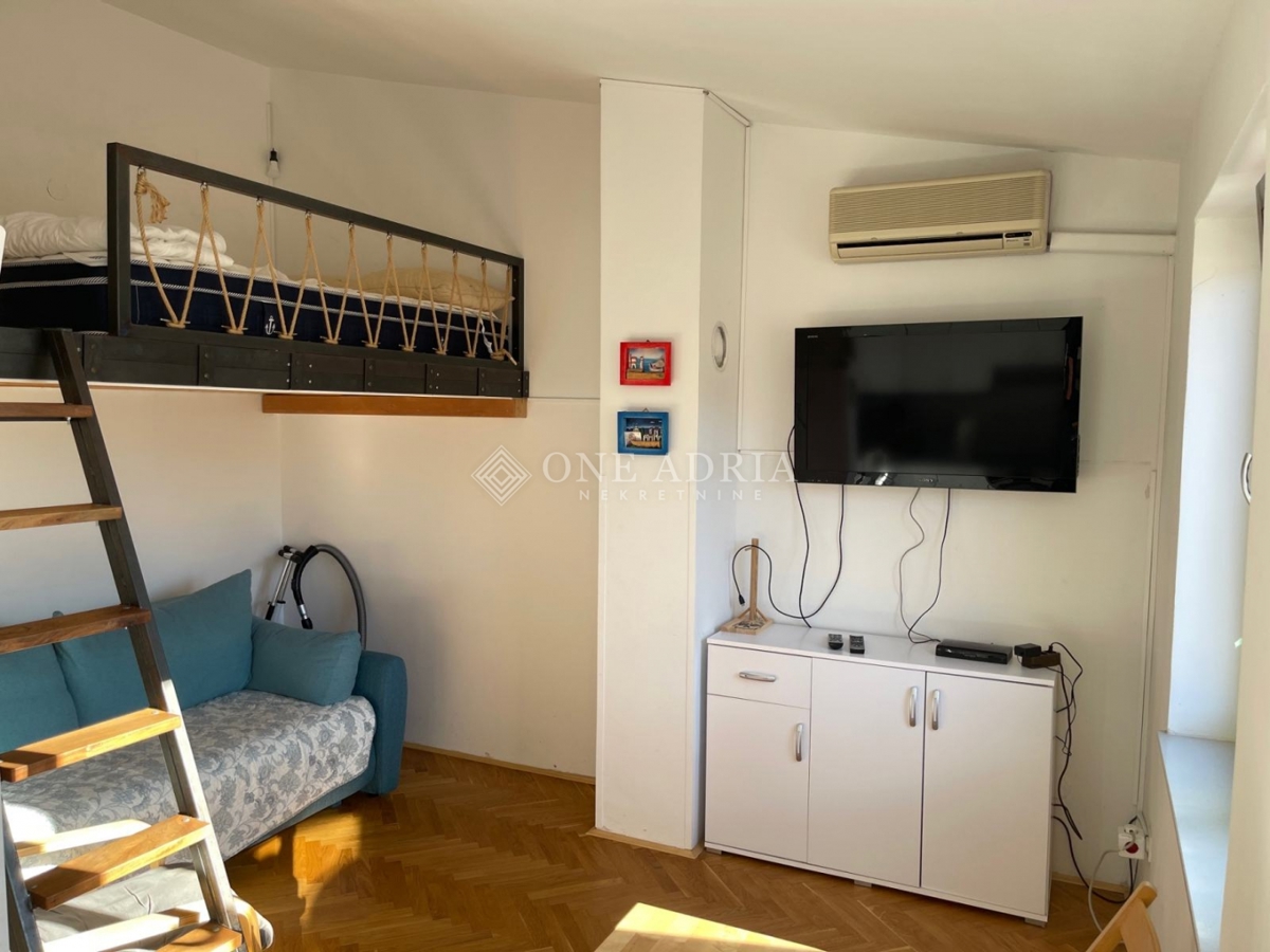 Apartment Zu verkaufen - PRIMORSKO-GORANSKA KRK