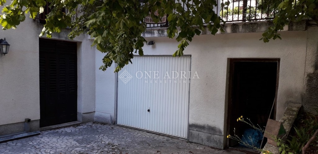 Kuća Na prodaju - PRIMORSKO-GORANSKA MATULJI