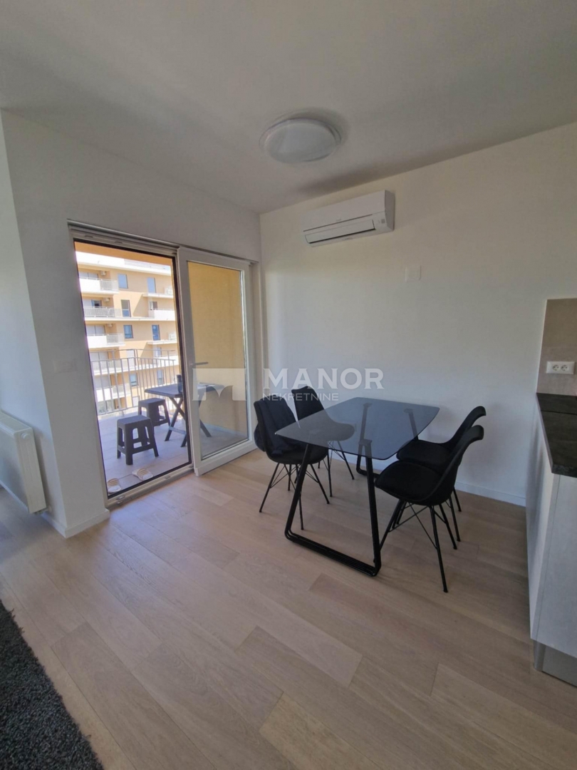 Flat For rent - Primorsko-goranska Rijeka - foto 2/9
