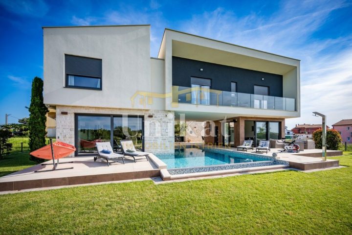 Casa in vendita 339 m² – Novigrad
