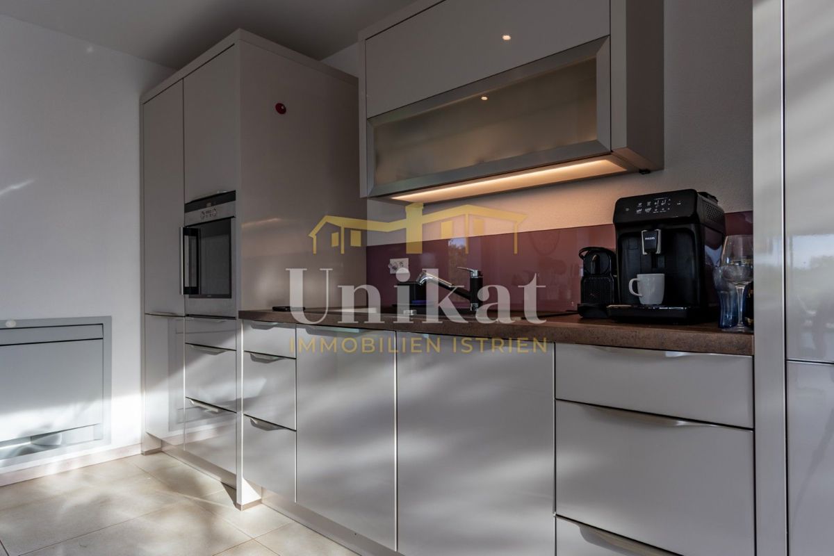 House For sale - ISTARSKA NOVIGRAD