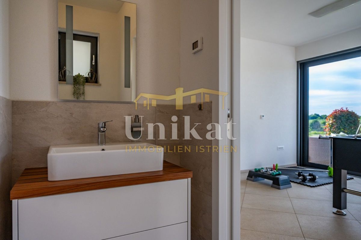 House For sale - ISTARSKA NOVIGRAD