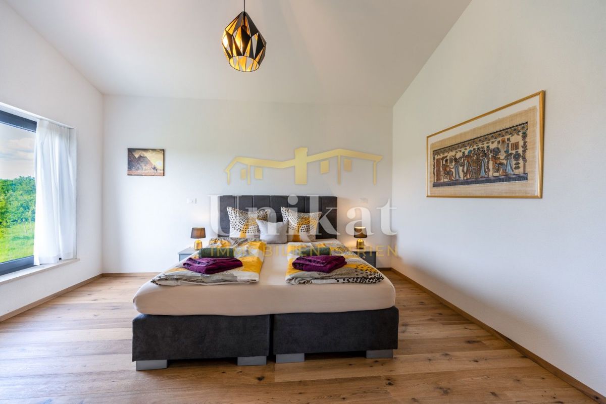 House For sale - ISTARSKA NOVIGRAD