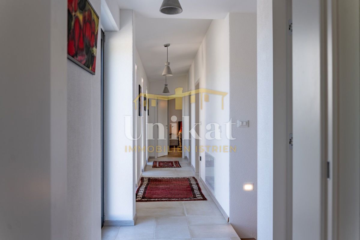 House For sale - ISTARSKA NOVIGRAD