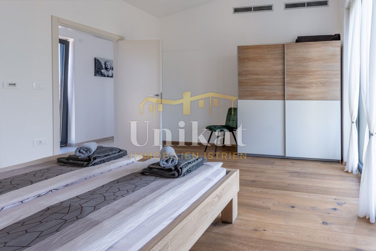 House For sale - ISTARSKA NOVIGRAD