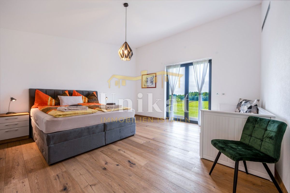 House For sale - ISTARSKA NOVIGRAD