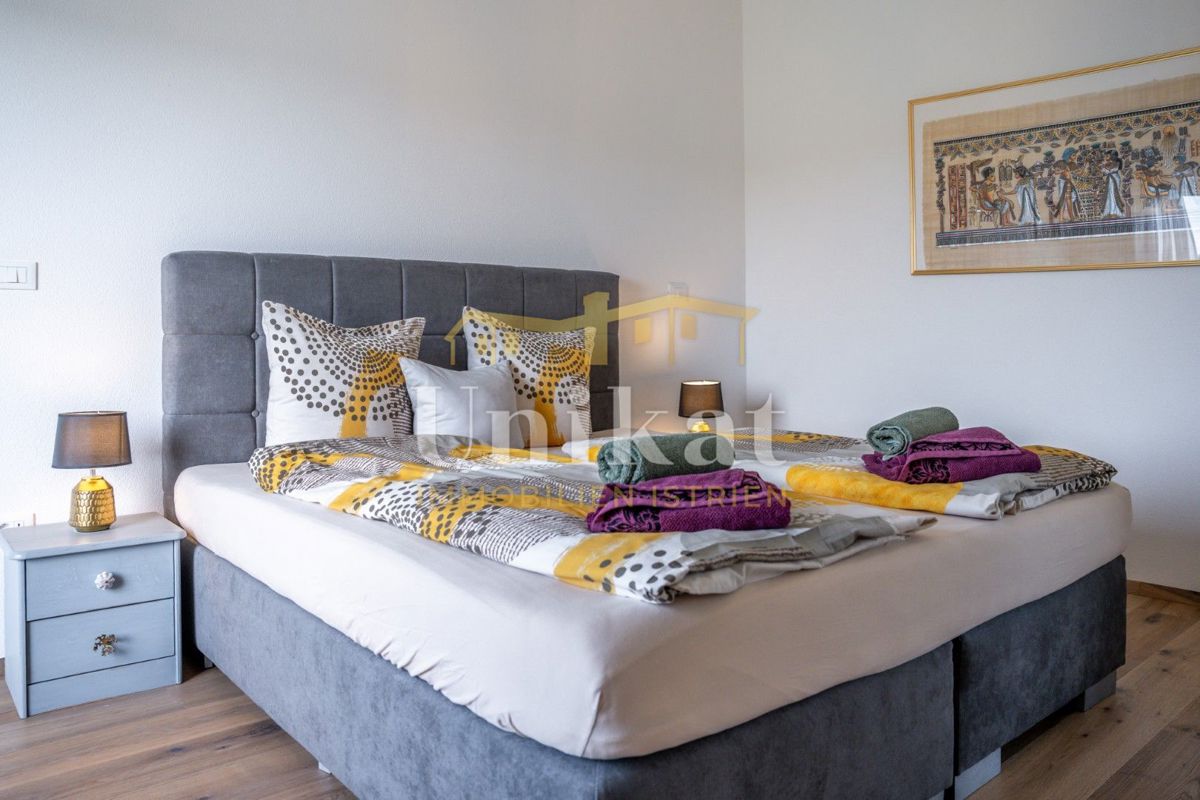 House For sale - ISTARSKA NOVIGRAD