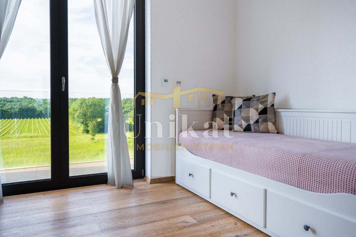 House For sale - ISTARSKA NOVIGRAD