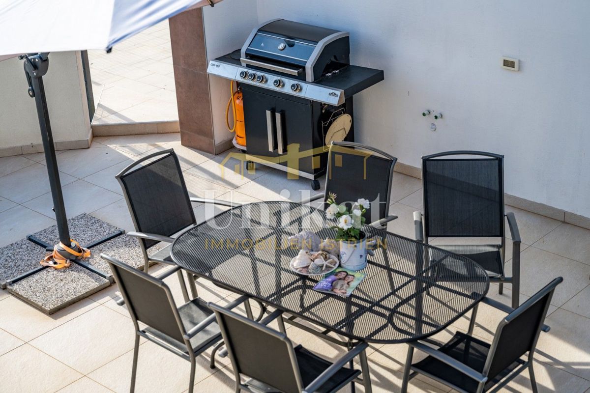 House For sale - ISTARSKA NOVIGRAD