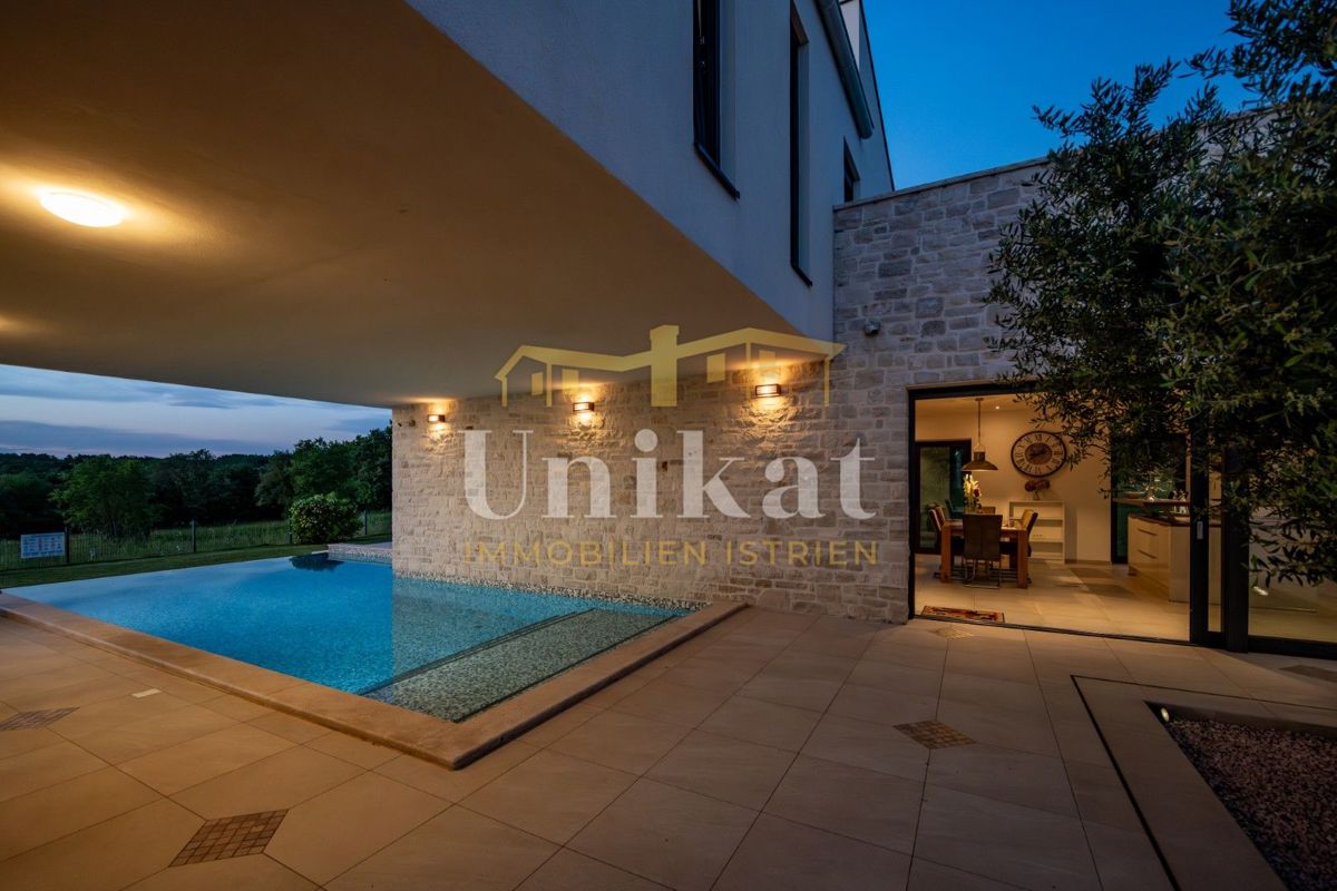 House For sale - ISTARSKA NOVIGRAD