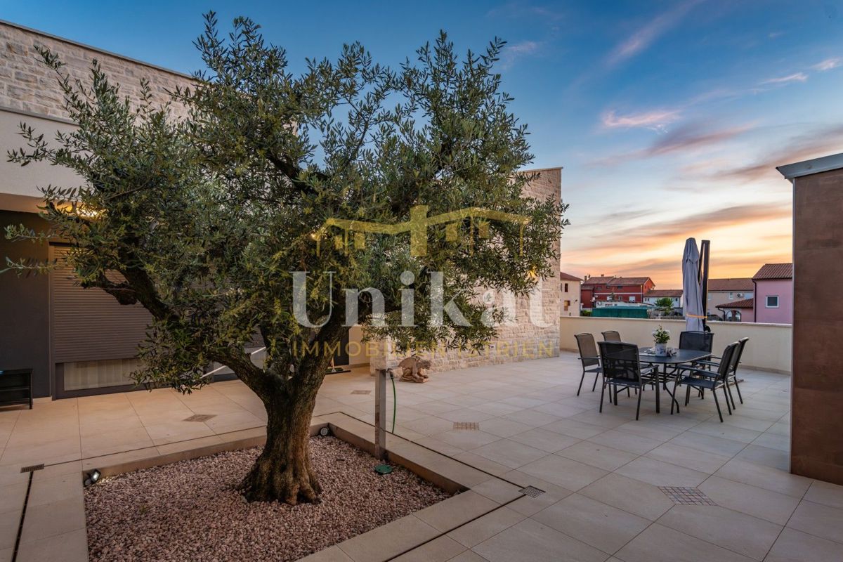 House For sale - ISTARSKA NOVIGRAD
