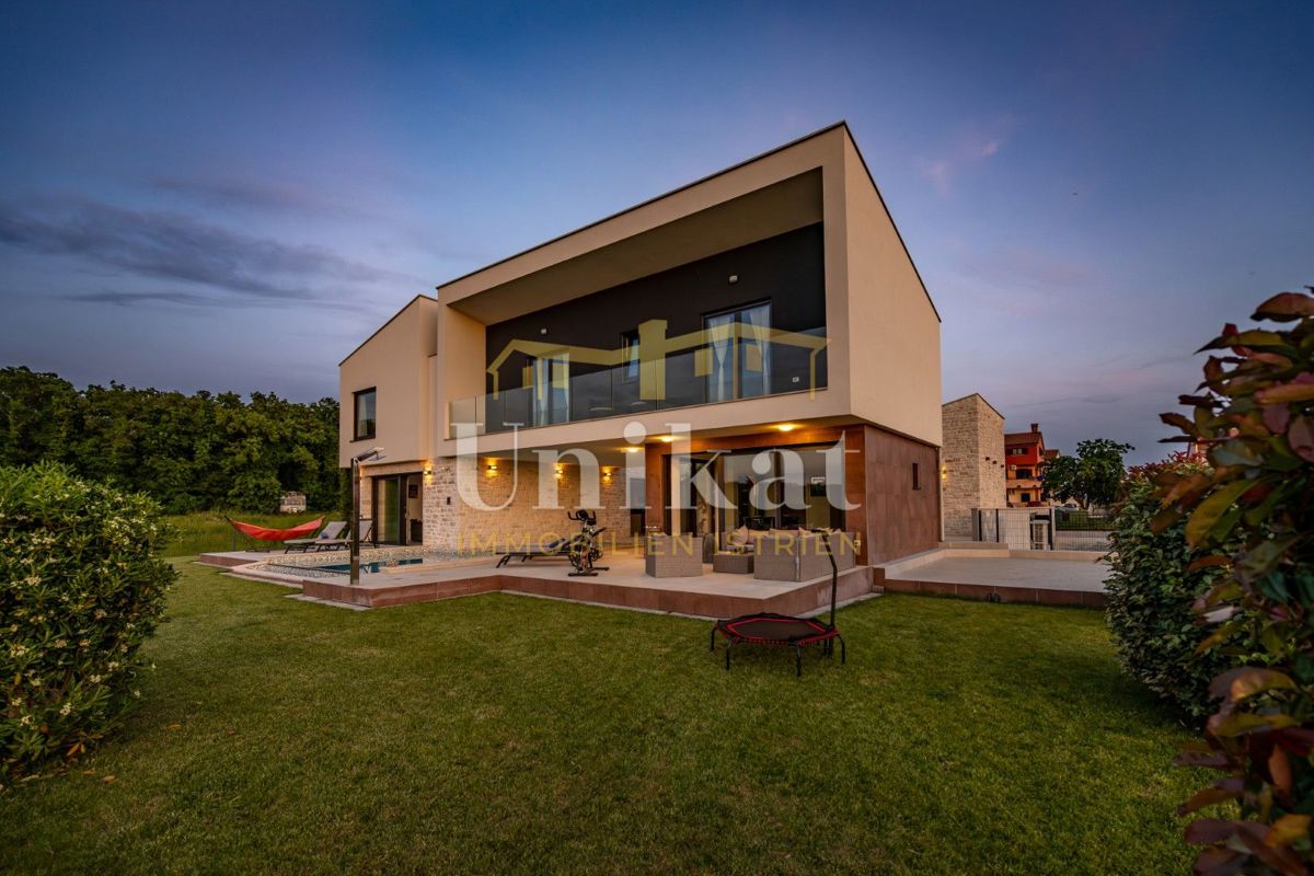 House For sale - ISTARSKA NOVIGRAD