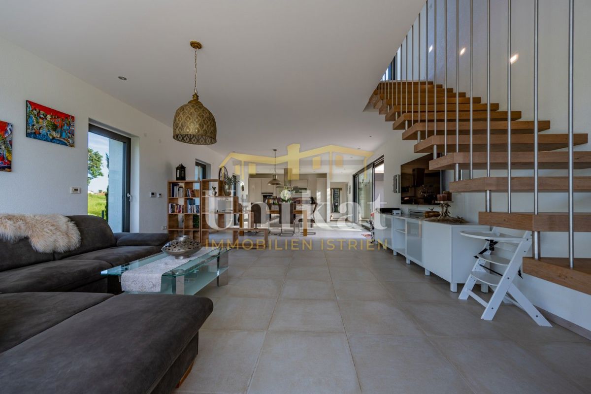 House For sale - ISTARSKA NOVIGRAD