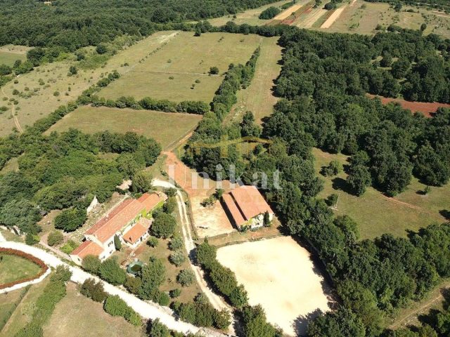 Casa In vendita - Istarska Svetvinčenat - foto 3/58