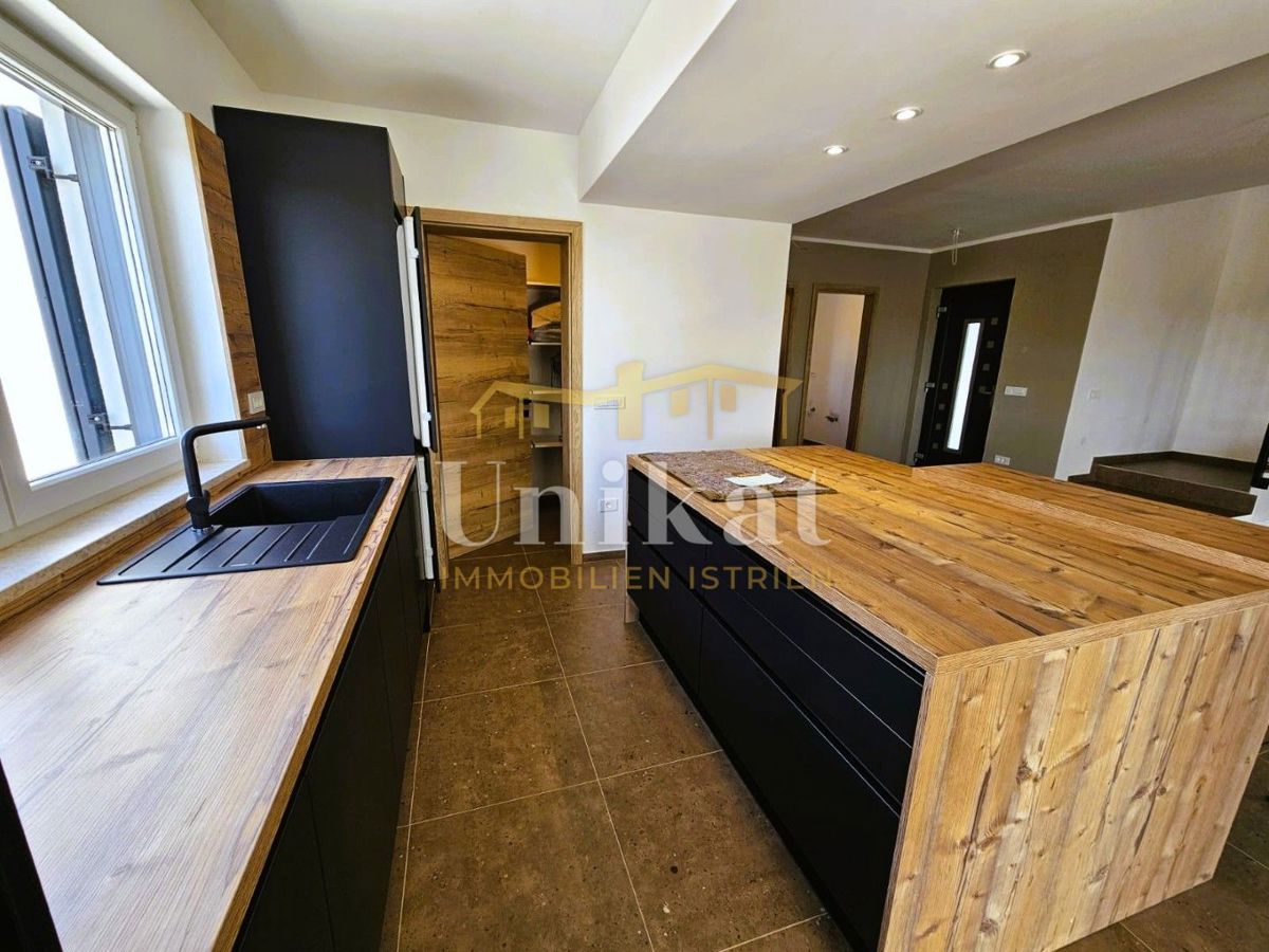 Haus Zu verkaufen - ISTARSKA VIŠNJAN