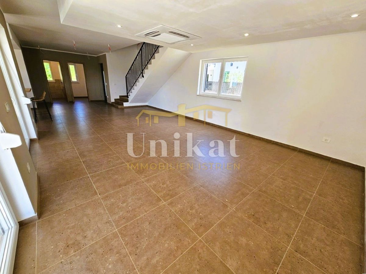 Haus Zu verkaufen - ISTARSKA VIŠNJAN