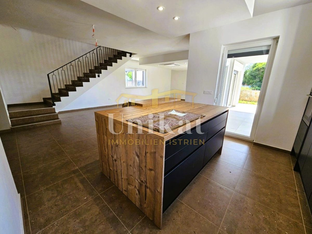 Haus Zu verkaufen - ISTARSKA VIŠNJAN