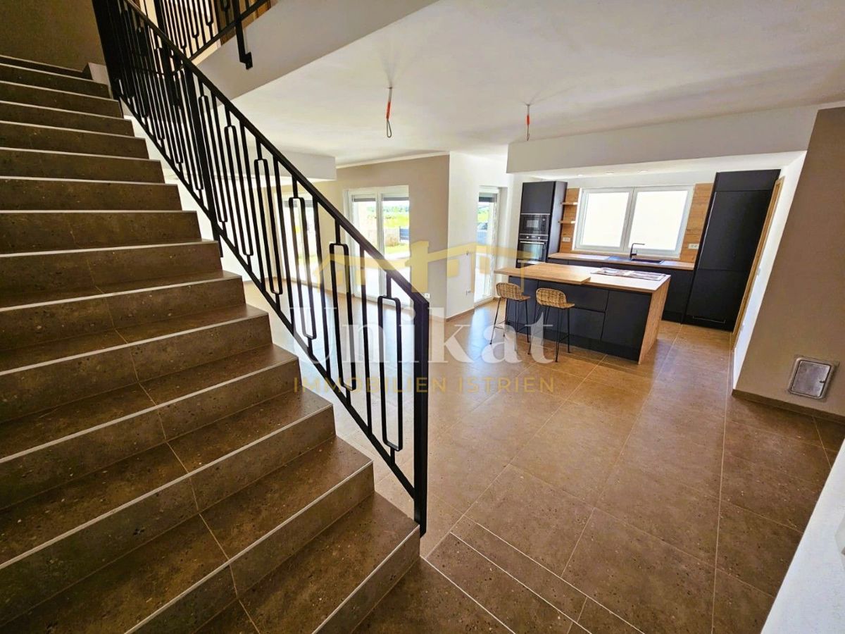 Haus Zu verkaufen - ISTARSKA VIŠNJAN