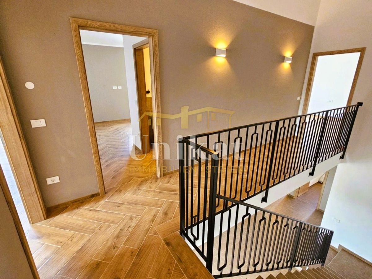Haus Zu verkaufen - ISTARSKA VIŠNJAN