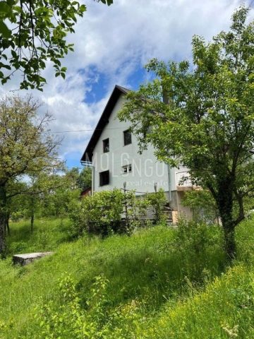 Dom na predaj 240 m² – Tounj