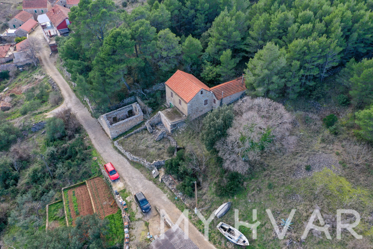 Zemljište Na prodaju - SPLITSKO-DALMATINSKA STARI GRAD