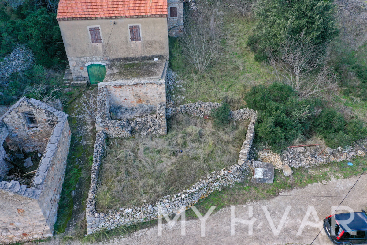 Zemljište Na prodaju - SPLITSKO-DALMATINSKA STARI GRAD