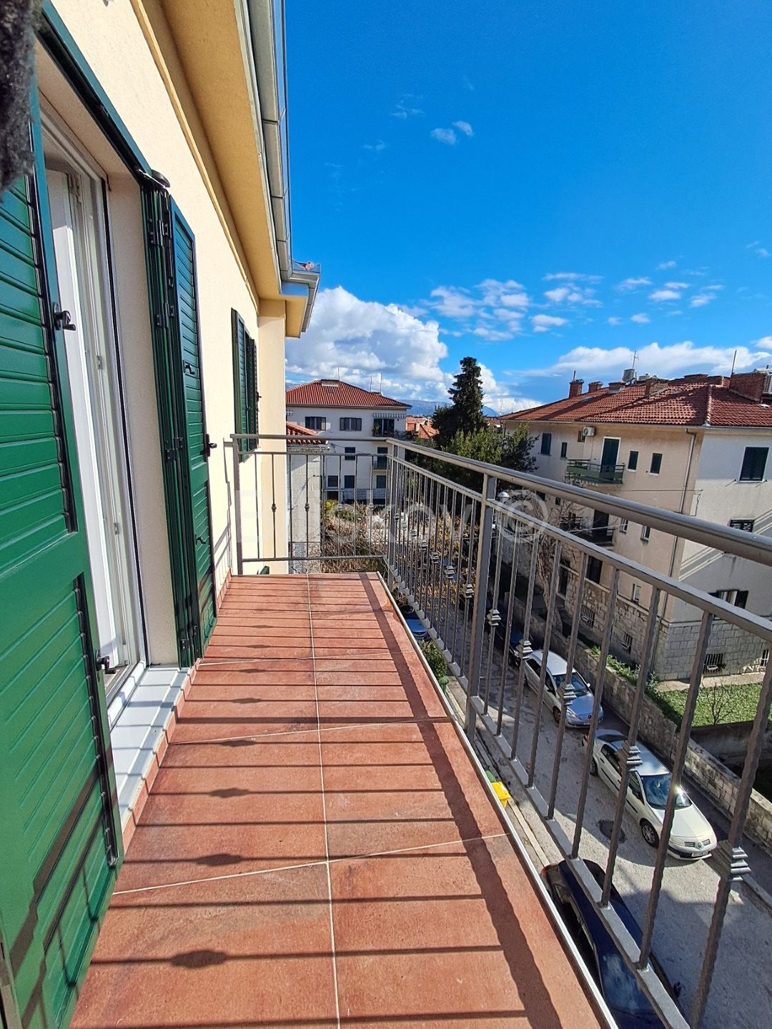 Flat For rent - SPLITSKO-DALMATINSKA SPLIT
