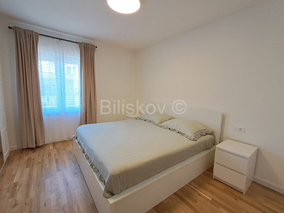 Flat For rent - SPLITSKO-DALMATINSKA SPLIT