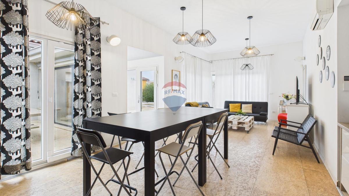 Casa In vendita - Istarska Poreč - foto 1/19