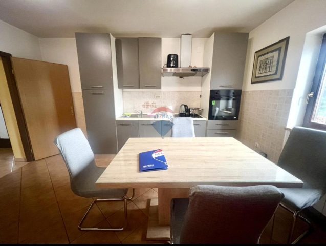 Apartmán na prodej 293 m² – Viškovo